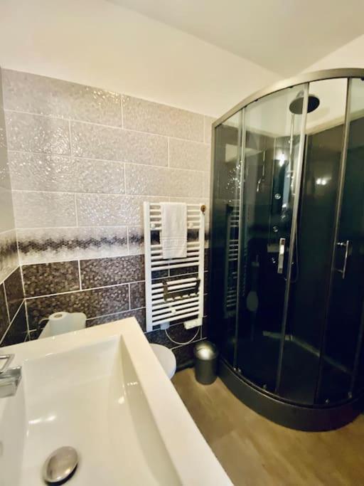 Appartement Nouveau : Hyper Centre De T1 Bis Vichy